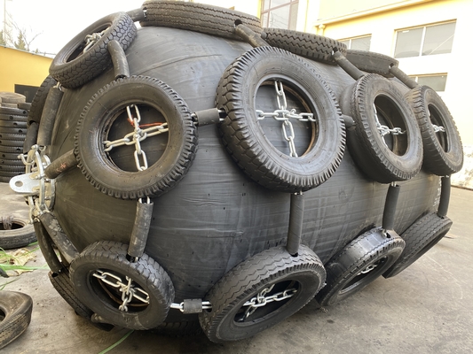 Fenders pneumáticos de borracha natural com vida útil de 6 a 10 anos
