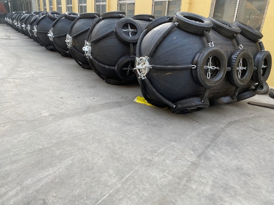 Protecção de embarcações com pára-brisas de borracha inflável e materiais de tecido de cordão de pneu mergulhado