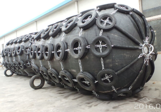 Tamanhos de borracha pneumáticos de nylon naturais do para-choque de Yokohama da proteção do petroleiro de óleo do para-choque