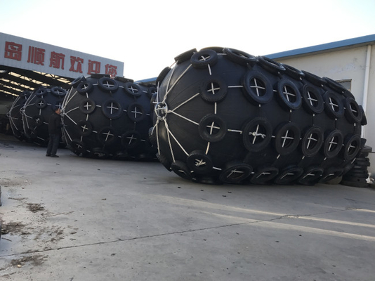 Fender de borracha pneumática eficaz para segurança de embarcações 5-10 camadas