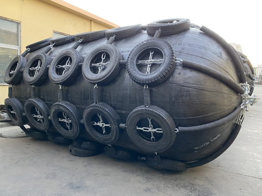 Amortecedores ancorando da doca de ISO17357 Marine Pneumatic Rubber Fenders Ship