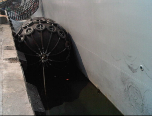 navio de borracha do para-choque de 1260D9091 Yokohama aos para-choques infláveis da doca do preto do cais