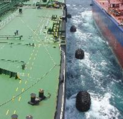 O para-choque de Yokohama do navio de Shunhang faz sob medida ISO 17357 Marine Dock preta