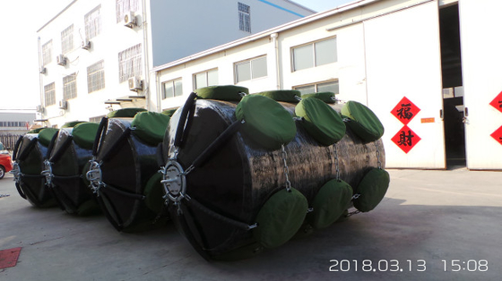 CCS certificou o para-choque de flutuação do poliuretano do esporte de barco de EVA Foam Filled Marine Fenders