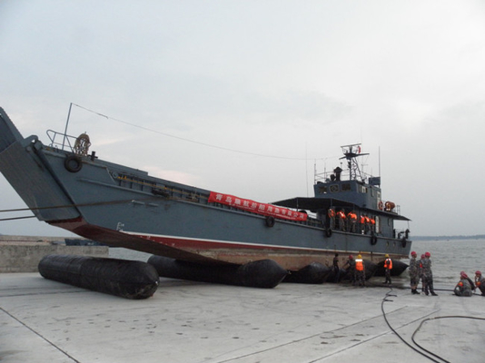 As bolsas a ar de levantamento de flutuação do barco enviam as bolsas a ar resistentes de borracha para levantar