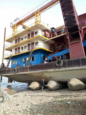 Bolsa a ar de borracha do navio padrão do ISO 14409 que constrói a bolsa a ar de lançamento do barco preto