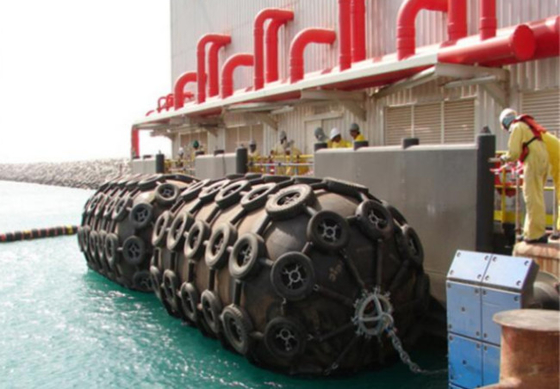 Protetor preto Marine Yokohama Rubber Fender do oceano do para-choque 80kpa do estilingue 50kpa