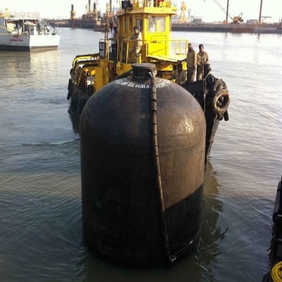 A água encheu os para-choques 50kpa de borracha de flutuação submarinos dos hidro para-choques pneumáticos